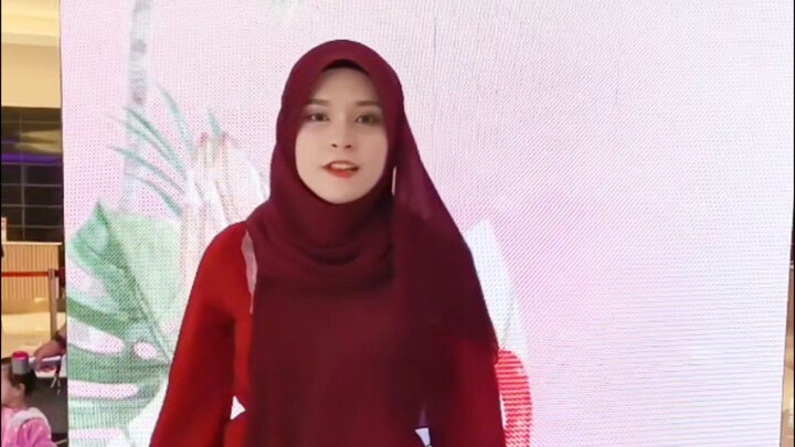 Hangout with the girls. #ContentChallengeMY