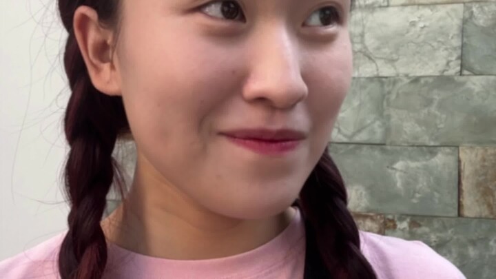 عندما يكون لديك صديقة ثرية تبصق العملات الذهبية