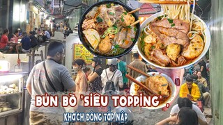 No "nín thở" hàng BÚN BÒ topping ngập tô, khách xếp hàng dài đợi ở Sài Gòn| Địa điểm ăn uống