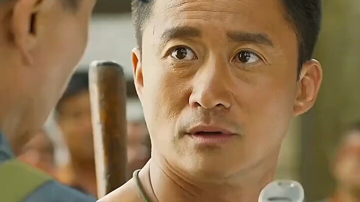 Dulu waktu SMP, nonton film ini bikin semangat banget, sampai seluruh kelas ikut merasa sangat geram