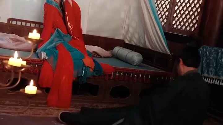 ดั่งบุปผาล่มเมือง