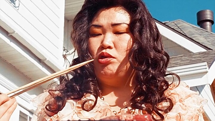 A fat wife chops her cheating husband and his best friend into minced meat in a fit of rage; even be