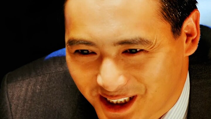 Bagian atas “The God of Gamblers”