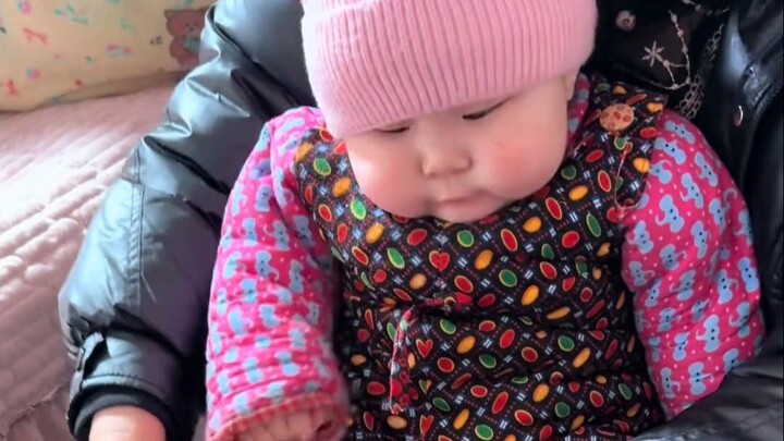 A nostalgic childhood outfit I only recreate once a year when I take my kid back to my hometown.