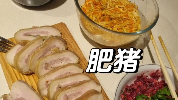 Finally figured out why Li Hua hasn’t been replying!