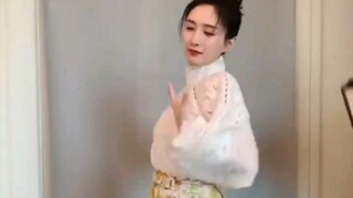 江疏影跳舞