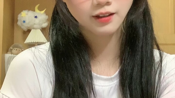 Đăng trạng thái nè! Nhớ đừng bấm like, thả tim, chia sẻ nhé, hahaha~ Quốc khánh bạn đã ăn gì ngon lắ