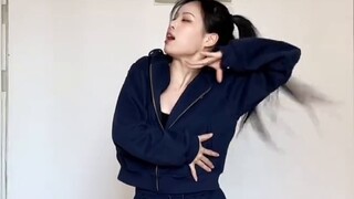 【Yaoyao】A lip-smoking, full-mic singing and dancing drama-adapted rap (choreography by Meng Fanfan)