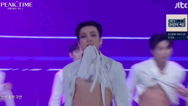 Nhóm C của Peak Time Dance nhảy "Bad"
