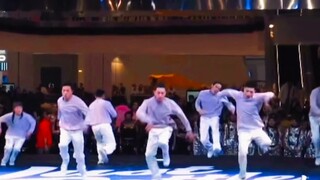 Quá khó để bboy biên đạo một điệu nhảy nhóm