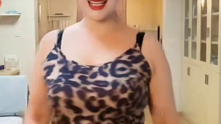 Mother-in-law’s leopard-print outfit