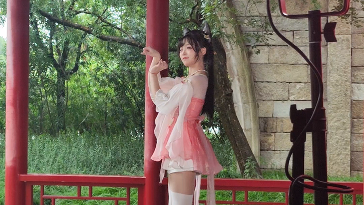 Here’s a little behind-the-scenes footage ~ There will be more submissions today!