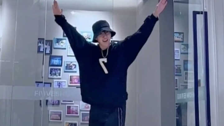 If Shuang Zhuo is love, the first time I saw Tian Yuan dancing, I was wondering how the second broth