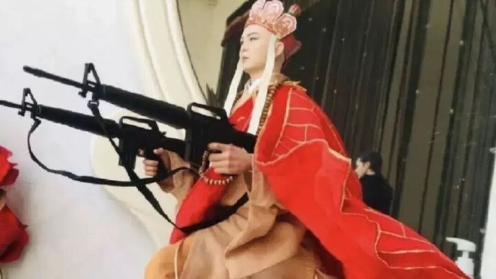 “ 这TM全是名场面 ，鬼知道我笑了几遍 ”