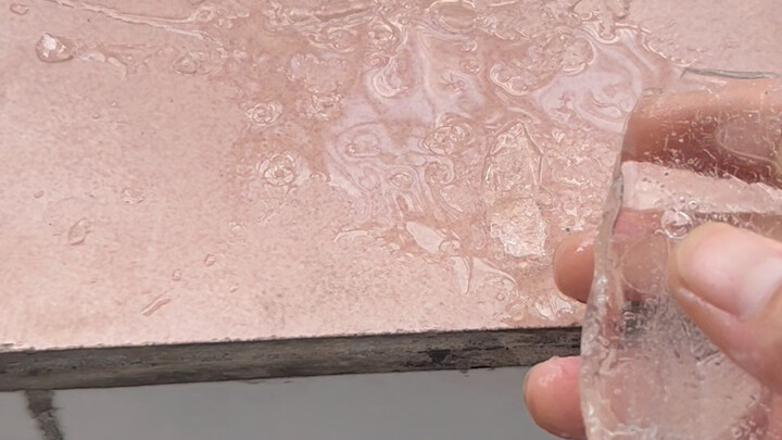 ตื่นขึ้นมาพบว่าบัตรธนาคารถูกอายัดแล้ว