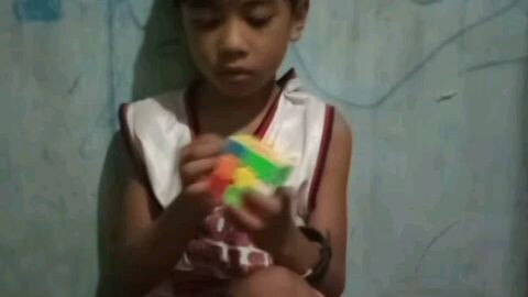 rubiks cube solved by 6yrs. old Pinoy kid