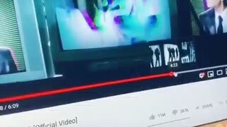 تحدي الرجل الأسود لنسخة بسرعة 1.25 من "Rap God"، وبالفعل لم يخيب ظني بمجرد أن فتح فمه
