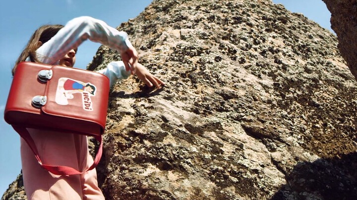 "Seorang bodoh, namun membuat semua orang rela membantunya"
