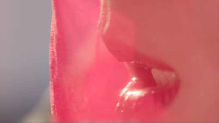 หนุ่มจนทะลุมิติมาพร้อมโกดังสินค้าจากโลกอนาคต! เขาเลือกแต่งกับนางมารจนขึ้นอันดับ1