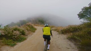 “我不觉得日子苦，但你要问我最近有什么开心的事，我回答不上来～”