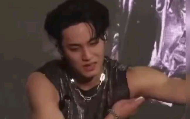 【Thần tượng mạng】Jimi Kui: Thật may, suýt nữa thì chết khát rồi!