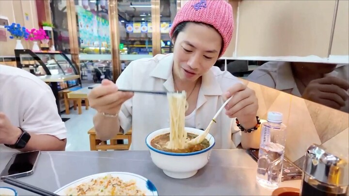Mie daging sapi, kita bertemu lagi! [Aoi Takeya_Sapaan] Janji dulu sudah terpenuhi, aku kembali! [Ao