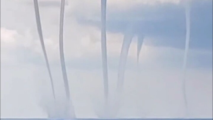 “Ada satu momen di mana aku bahkan berpikir ini bukan Bumi kita......”