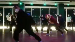 Bada Lee老师跳NCT的舞蹈
