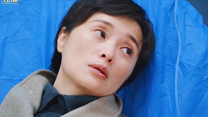 Mom, a late-age mother, was hospitalized due to postpartum hemorrhage. Her daughter meticulously tra