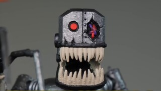 Model: Robot yang bentuknya aneh, kalau ketemu, sial, lari!