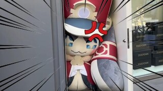 Pom Pom squeezed by door|Honkai Star Rail| funny moments| reaction|reacts|plush plushie