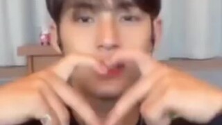 金小葵：胸大好麻烦啊哈哈哈哈seventeen金珉奎