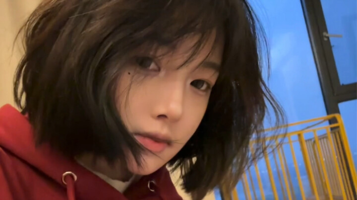 Short-haired girl