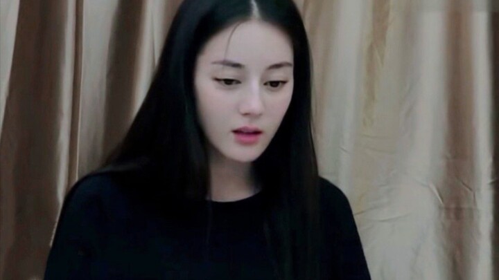 Daftar Artis di Acara Varietas dengan Tampilan Tanpa Riasan yang Paling Memesona