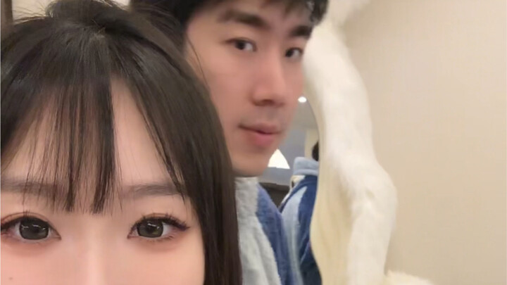 مرحباً يا أحبائي بعد طول غياب!!!!