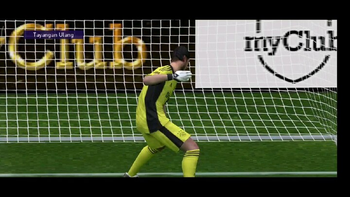 Aksi Heroic Penyelamatan Kiper Piter Cech, Pes Mobile 2021