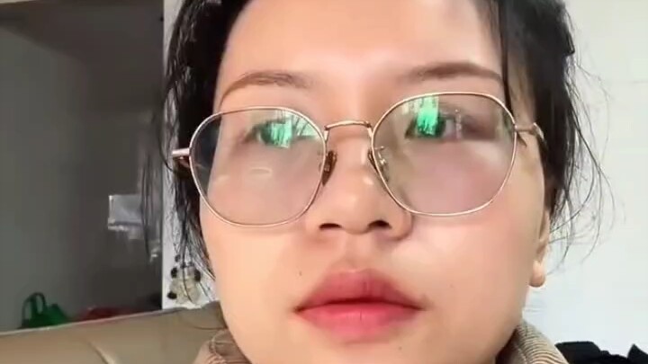Người trung niên thời nay khổ quá! Từng câu phàn nàn đều nhói lòng! Người trung niên thôi đừng bấm v