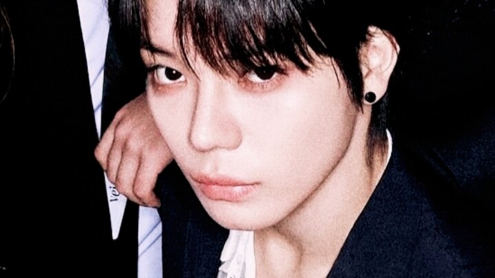 [Five-Character Regulated Verse] This team leader looks like a totally mature man in a suit… Now 182