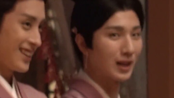 When the masculine young boy Xiao Selei Wujie puts on women's clothing...