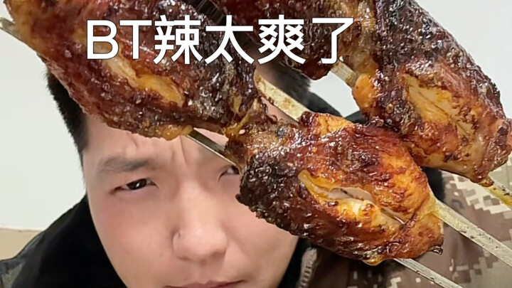 Đồ ăn đêm mùa đông xoa dịu bao mệt mỏi trong ngày, dù bận rộn cũng nhớ phải ăn uống đầy đủ nhé. Lên 