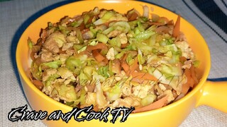 Gawin mo itong easy at tipid recipe, napakasarap na Stir-fry Cabbage and Carrots with Egg 😋