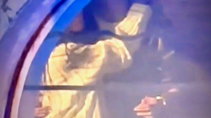 Cái cái ôm này đã đi vào lịch sử nội địa! Xiao Qi Qingrang lộ ảnh hậu trường, hóa thân thành thần!