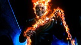Ghost Rider ganteng banget, bahkan kencingnya pun bisa disihir dengan api!