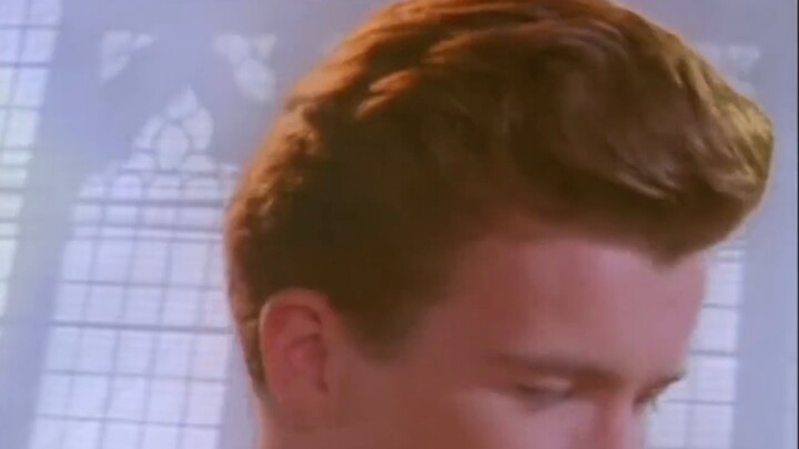 Saat aku bilang aku akan membubarkan basis penggemarku...