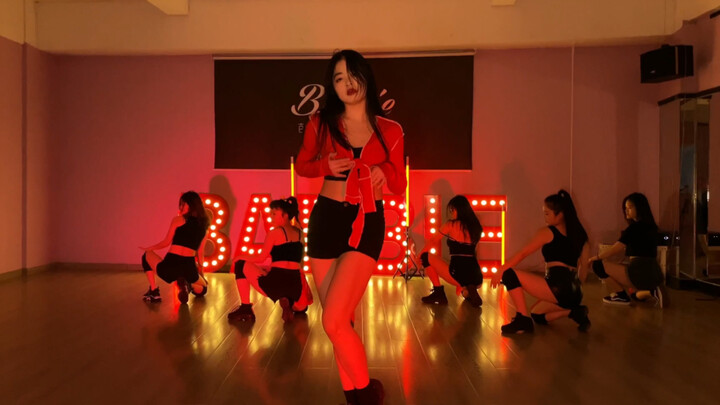 [Masked Dancer] Iron Girl Zhou Jieqiong's "You're Mine" Dance Cover