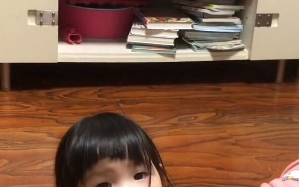 Bocah Perempuan 4 Tahun “Dihuni” Jin Koi, Ramal dengan Akurat Skor Pertandingan Timnas Wanita Tiongk