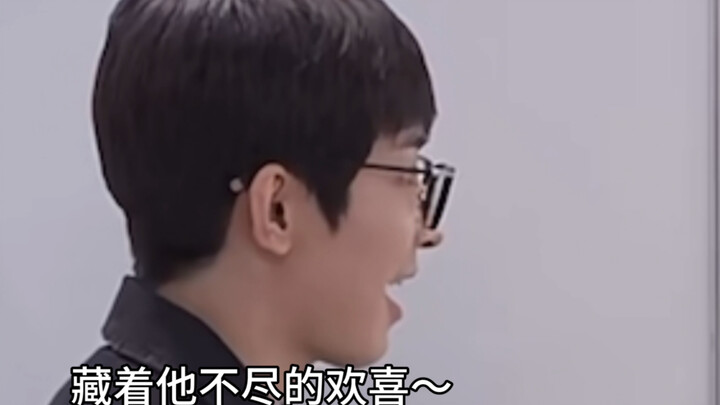 Aaaaah! No way! Nobody told me he spoils her so much～