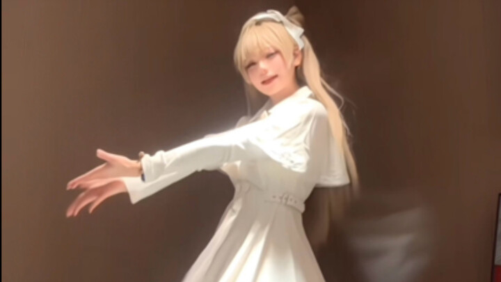 看见闪光南小鸟在跳Dreaming ChuChu♡♡♡