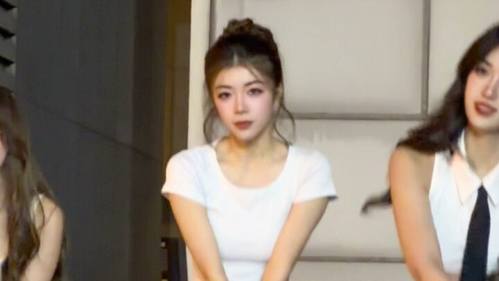 【Rambut pendek-AOA】 Potongan latihan bulan Desember～