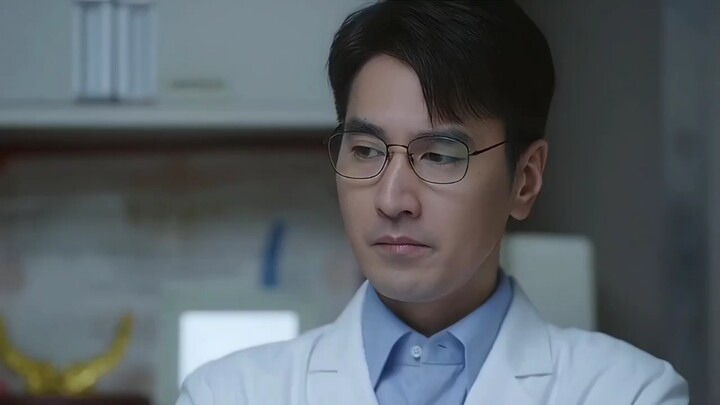 Bác sĩ đối mặt nguy cơ lây nhiễm HIV: Kiên cường trước mặt mọi người, nhưng chỉ cần một mình là lập 